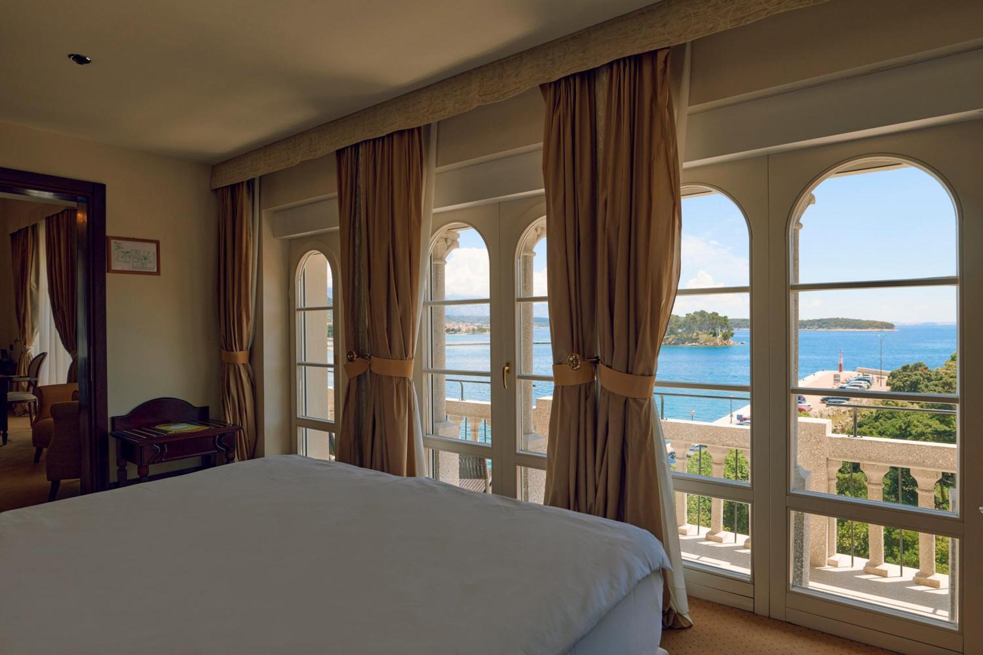 Arbiana Heritage Hotel 4*